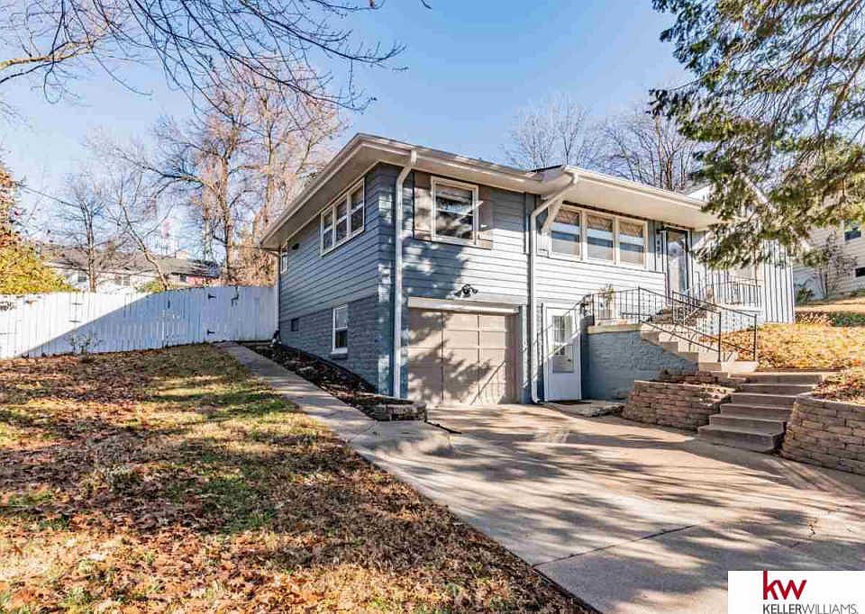 1st image of 408 Foster Dr