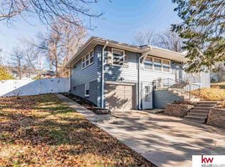 408 Foster Dr, Bellevue, NE 68005