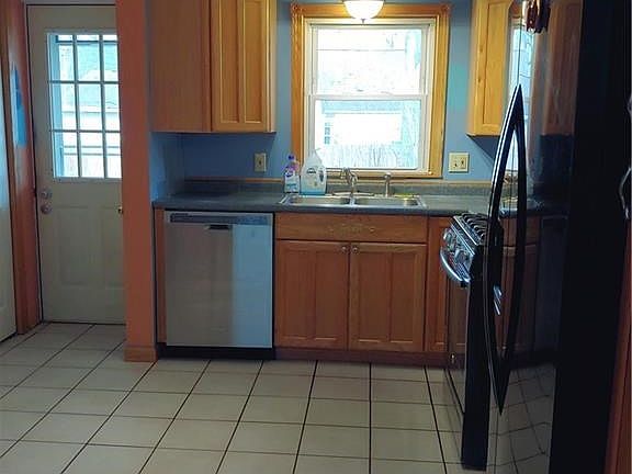 5th image of 1987 Searl St