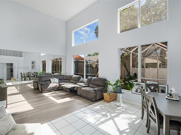 4th image of 17244 Balboa Point Way