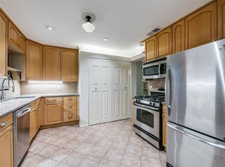 10518 Newcombe Dr, Dallas, TX 75228