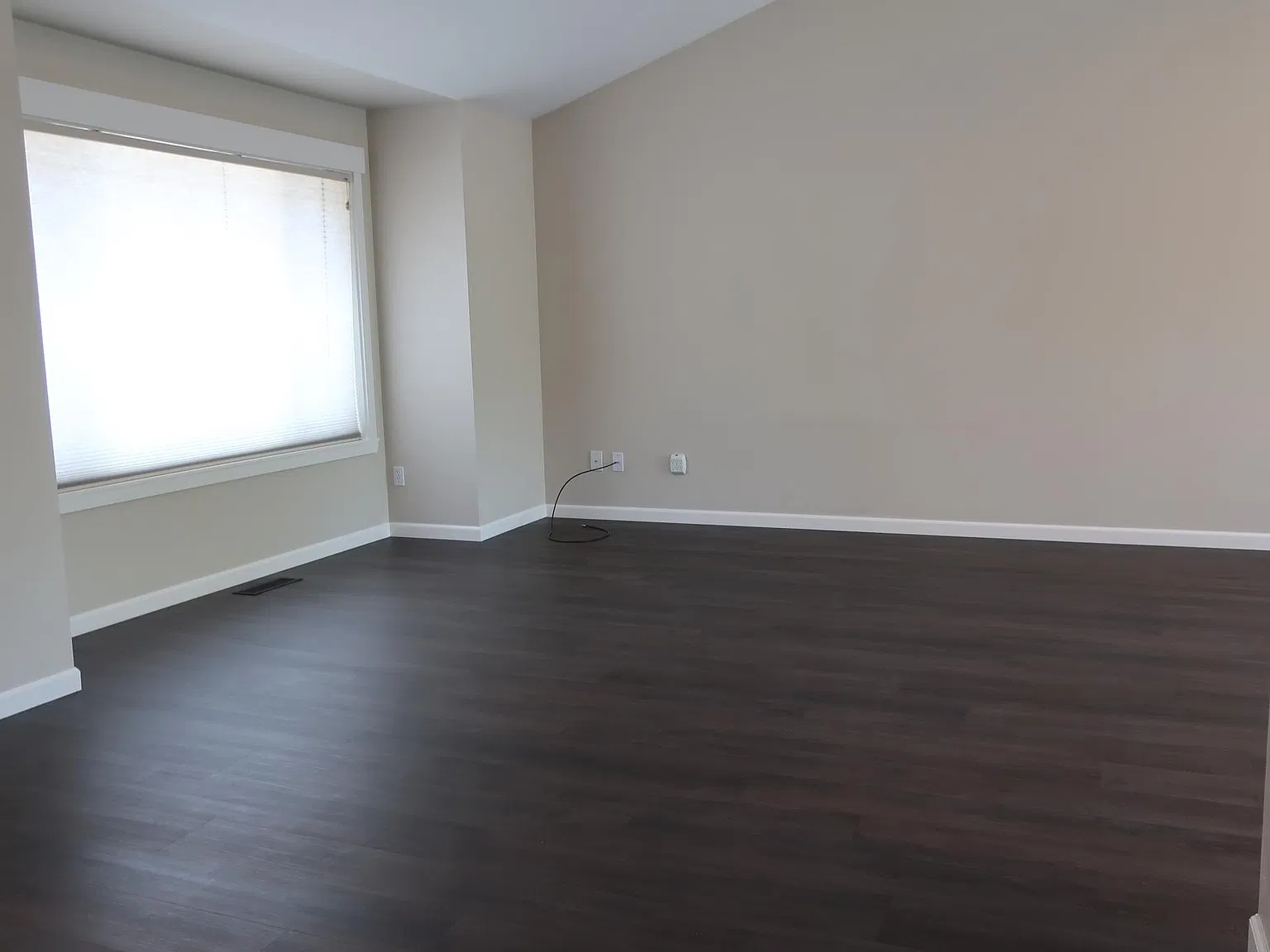 3 bed, 2.5 bath, 1600 sqft, $2,600 — Photo 3
