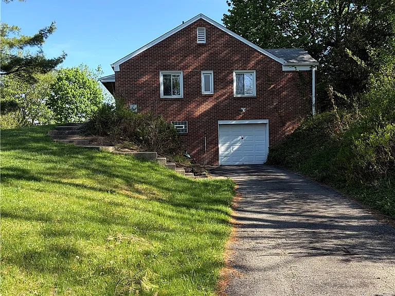359 Dorseyville Rd — Photo 25