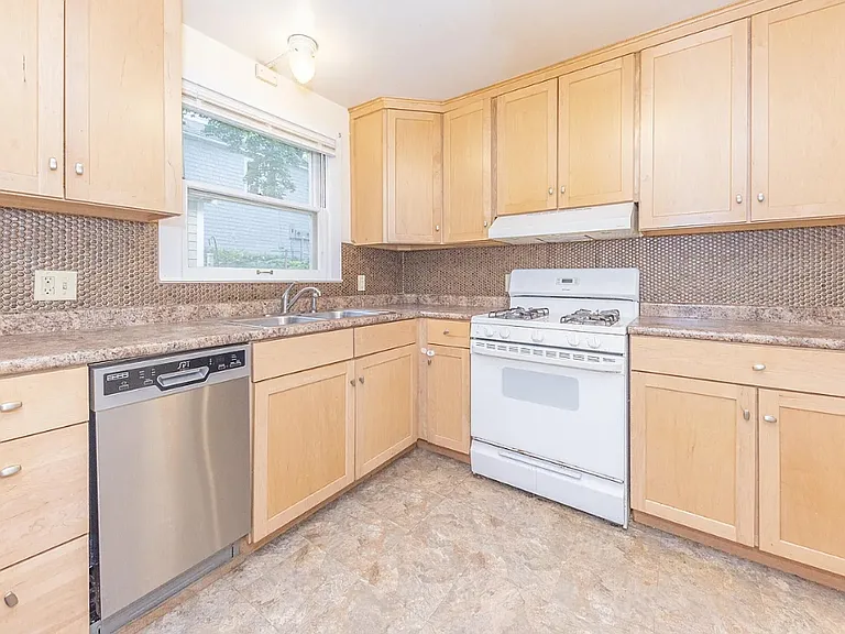 501 W Mosley St #1 — Photo 8