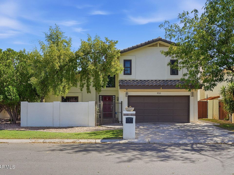 1st image of 933 E LEEWARD Lane