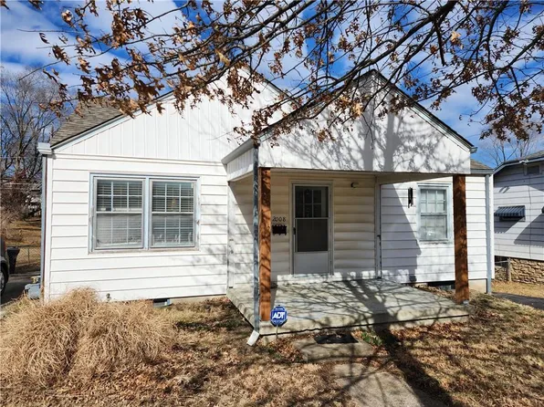 2008 E 79th St, Kansas City, MO 64132