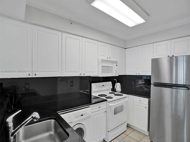 2501 S Ocean Dr #605 — Photo 10