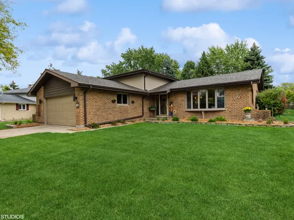 8815 Sycamore Ct, Tinley Park, IL 60487