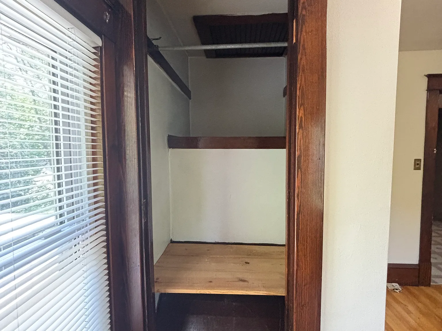 2 bed, 1568 sqft, $925 — Photo 4