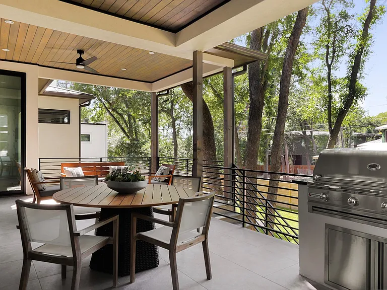 3204 Westhill Dr — Photo 34