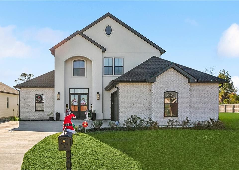 1st image of 504 Belle Ormond Cir