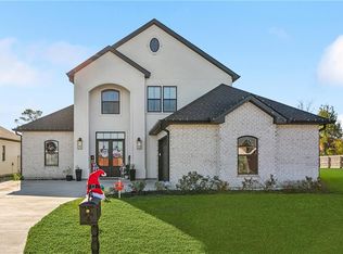 504 Belle Ormond Cir, Destrehan, LA 70047