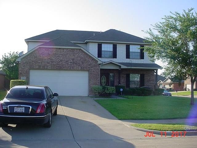 1st image of 2925 Thistlewood Dr