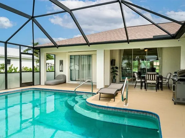 8312 Tahiti RD, FORT MYERS, FL 33967