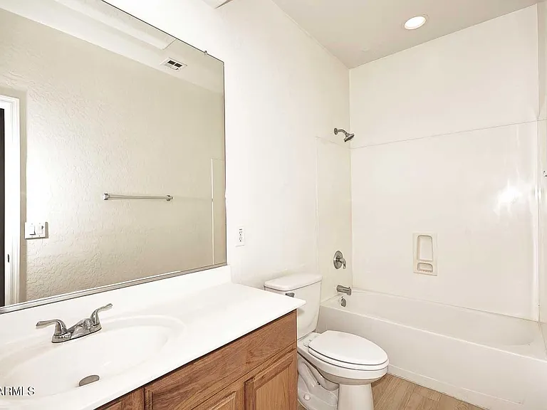 17430 W Yavapai St — Photo 24