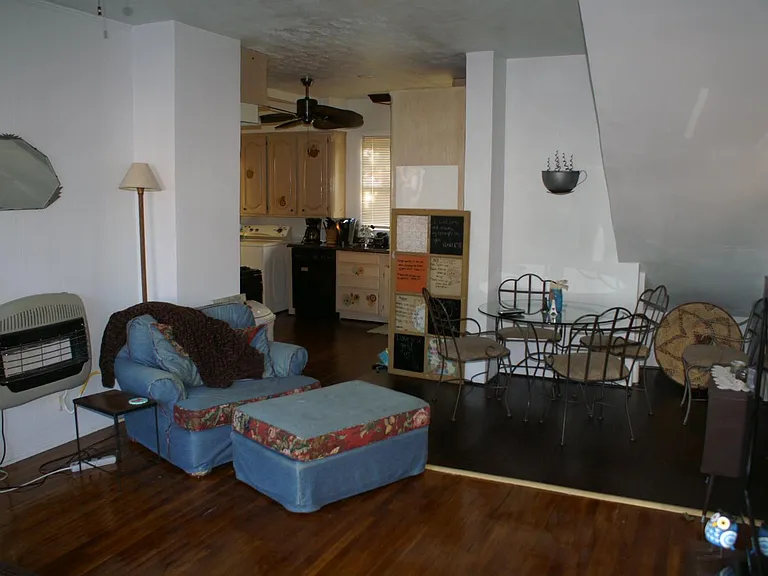 1023 W Hickory St #A — Photo 10