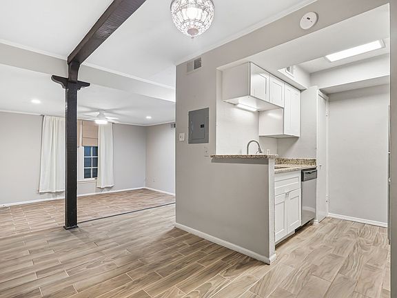5th image of 66 Brees Blvd APT 24B