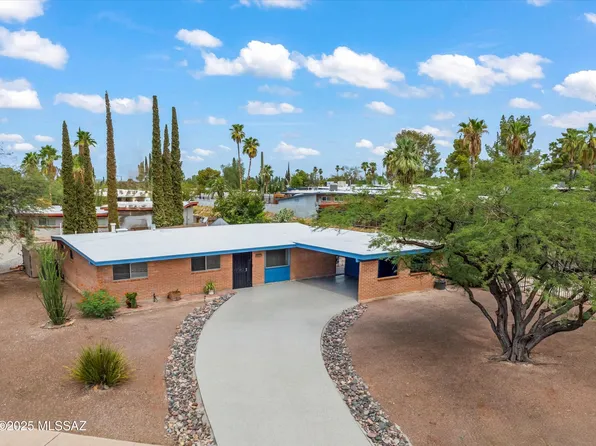2222 S Deer Trail Cir, Tucson, AZ 85710