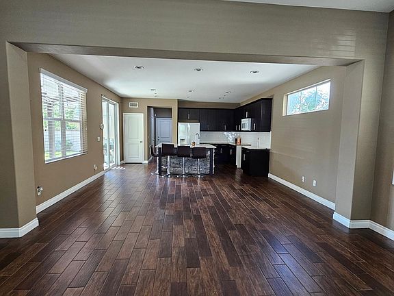 2nd image of 3090 S Cambridge Dr