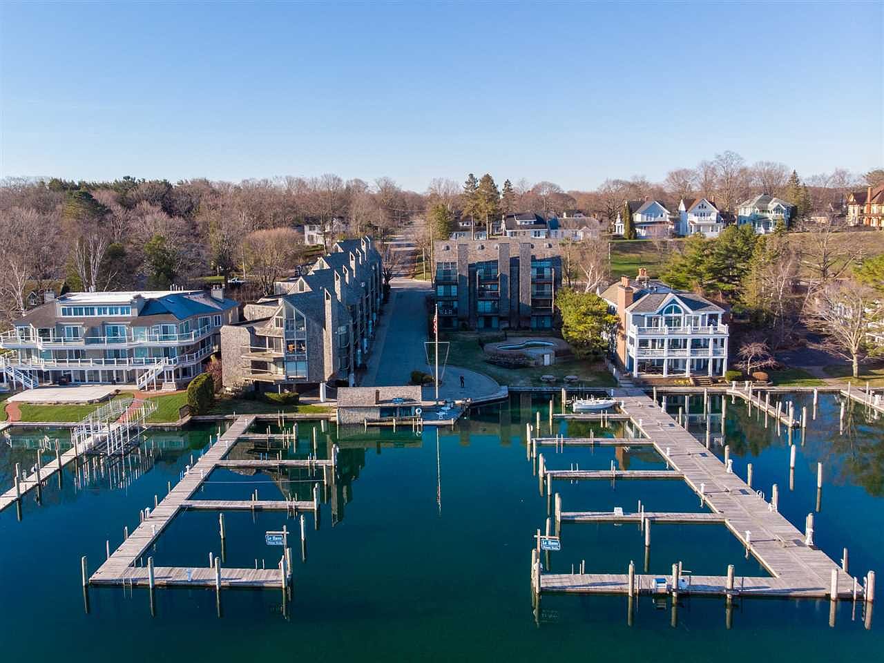 229 Belvedere Ave APT 6, Charlevoix, MI 49720 Zillow