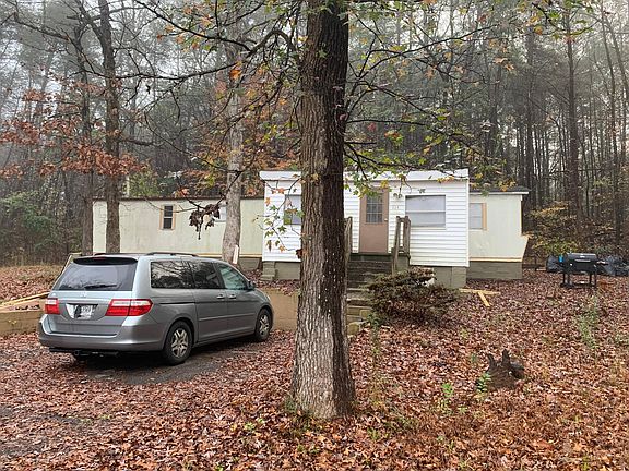 2nd image of 114 Daisy Lee Ln