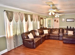 405 Line Dr, Gainesville, TX 76240