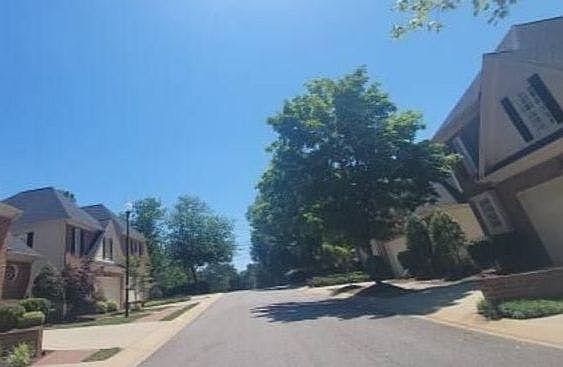 4th image of 2309 Elmsford Way