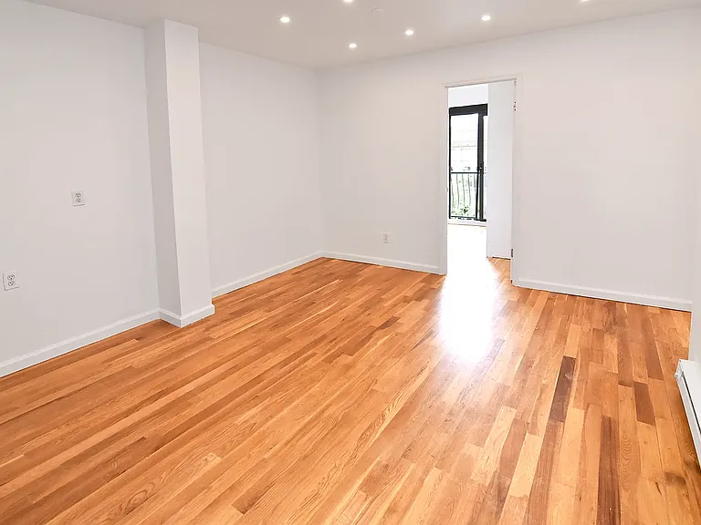 120 Ridge St #4B — Photo 3