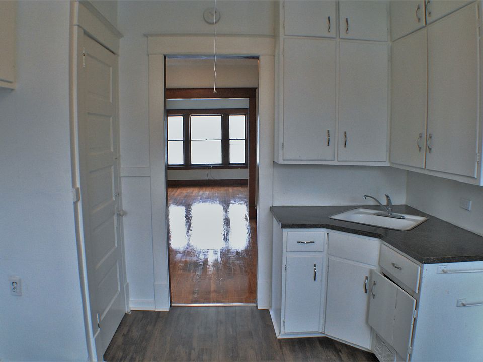 434 Worden - Kitchen (2)_02162016