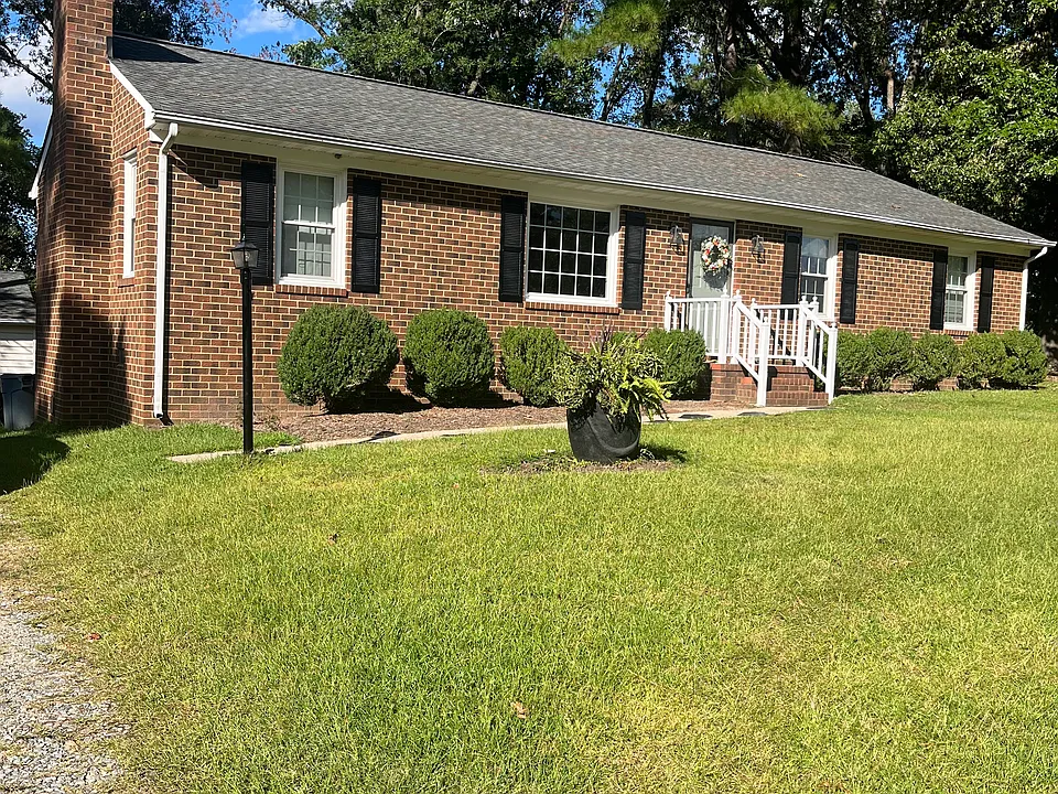 7082 Cornfield Ln