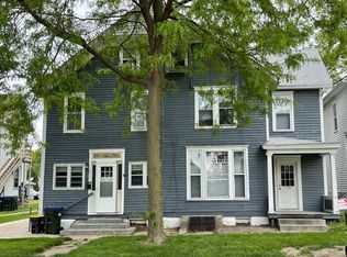 818 E Market St, Iowa City, IA 52245
