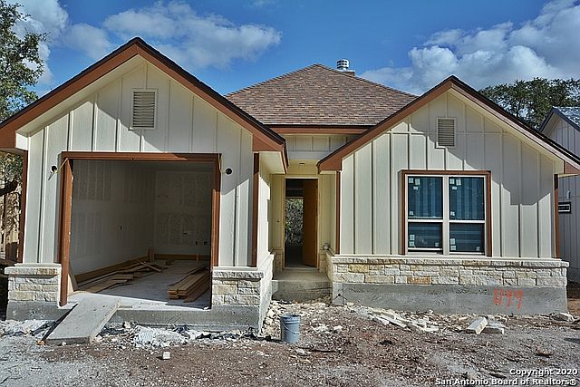1st image of 1199 Lavaca