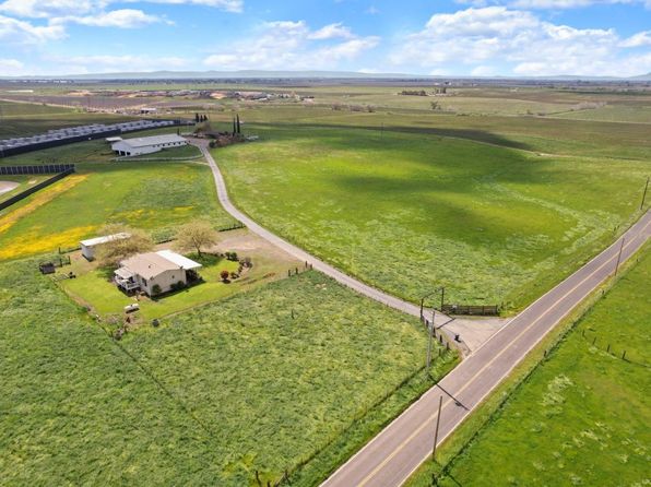 23670 E Flood Rd, Linden, CA 95236