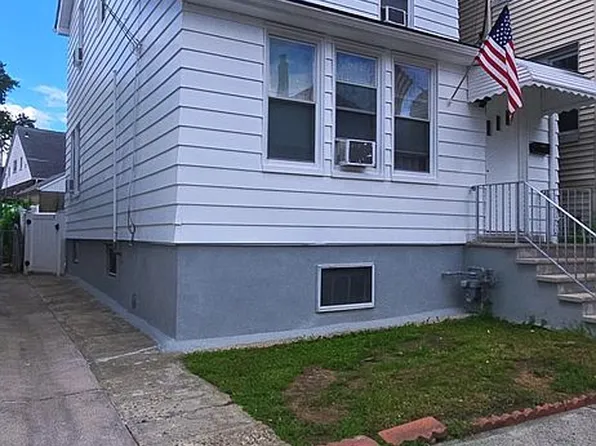 222 Riverview Pl, Cliffside Park, NJ 07010