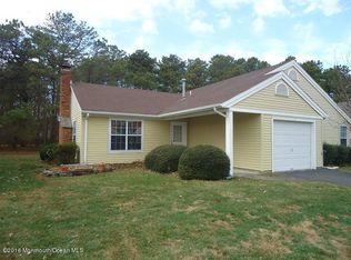 5 Norwick Dr, Forked River, NJ 08731