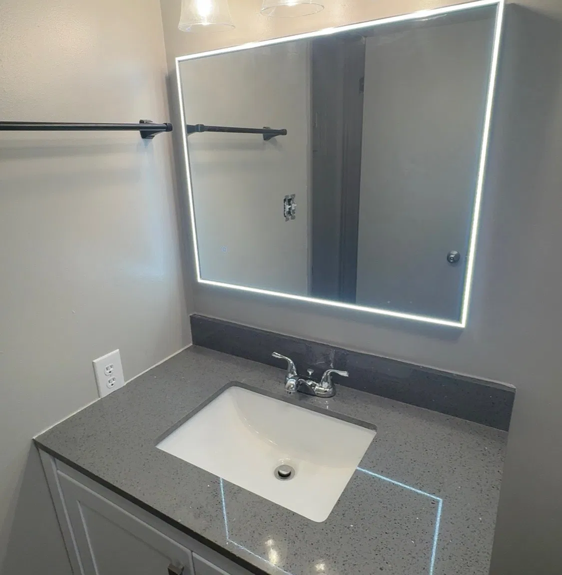 201 West Palmer Street - 6 — Photo 2
