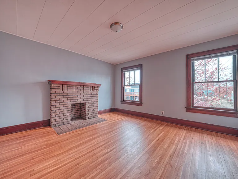 23 Wisconsin Ave #B — Photo 4