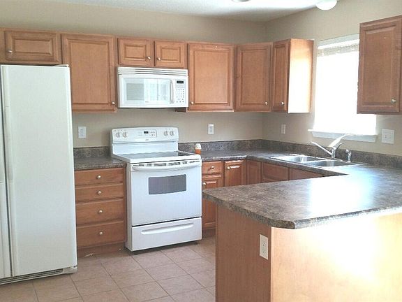 3rd image of 11 Kentworth Ct