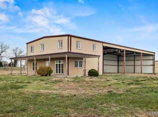 20560 Normandy Dr, Lebanon, MO 65536