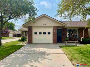 1239 Silver Ridge Rd #36, Lincoln, NE 68510