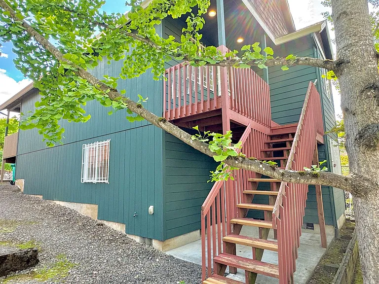 8702 NE Glisan St — Photo 27