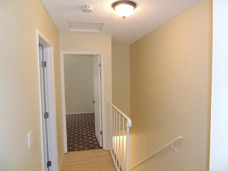 1127 D Ave #C — Photo 27