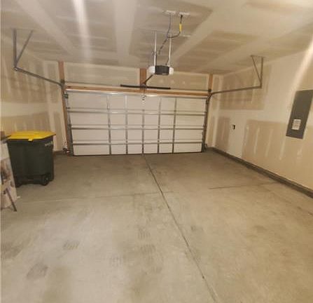 5th image of 120 Bottlebrush Dr
