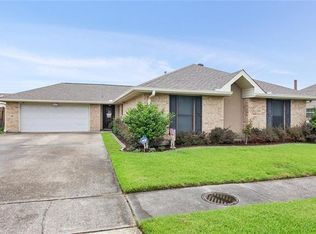 2544 Jarrot Dr, Marrero, LA 70072