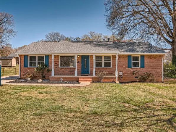 1510 Fern Forest Dr, Gastonia, NC 28054