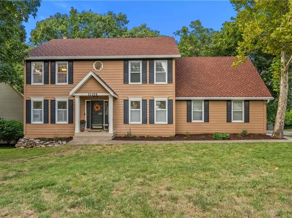 11104 W 109th Ter, Overland Park, KS 66210