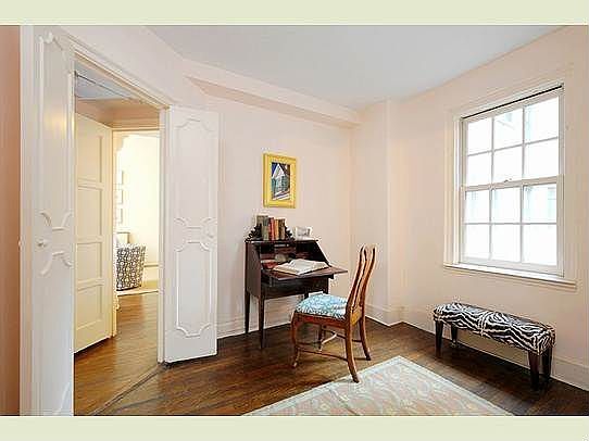 4th image of 71 E 77th St APT 7D