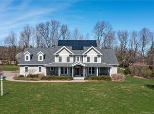 7 Reeds Gap Rd, Middlefield, CT 06455