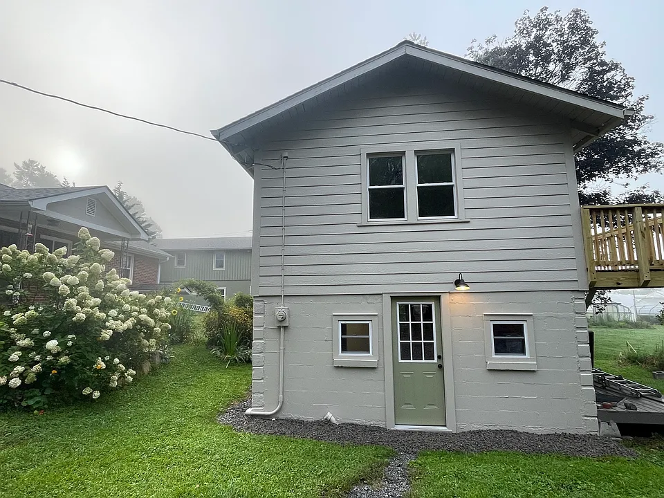 19 Friendly Farm Rd