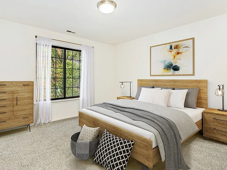 Tanglewood Apartments — Photo 4